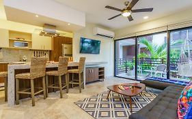 Luxurious Arenis Condo Living By Stella Rentals